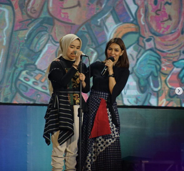 “Loneliness Song” By Putri Ariani Membius Penonton Yang Hadir di Acara Mata Najwa on Stage UMM